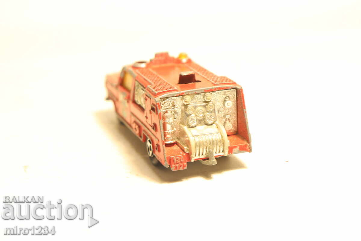 1/64 ??  MAJORETTE    ПОЖАРНА   КОЛИЧКА    МОДЕЛ - 5