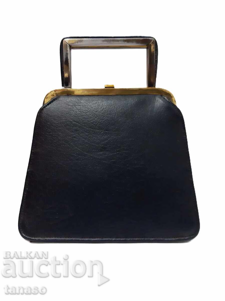 Vintage black bag – 50s/60s – brass frame body