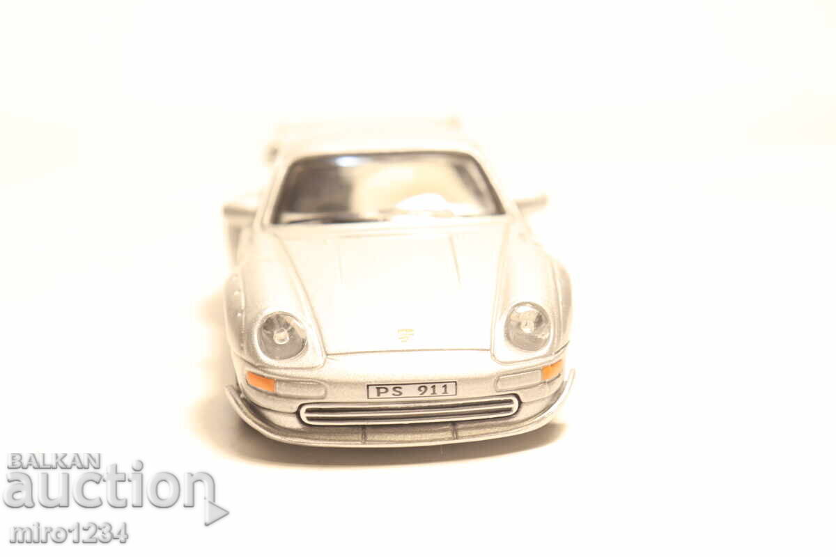 Licitație MODEL MAȘINUȚĂ JUCĂRIE PORSCHE 1/43