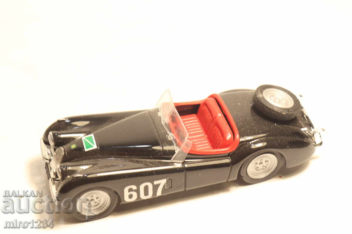 1/43 BRUMM JAGUAR??? TOY CAR MODEL with price € 0.01 | 0.02 BGN