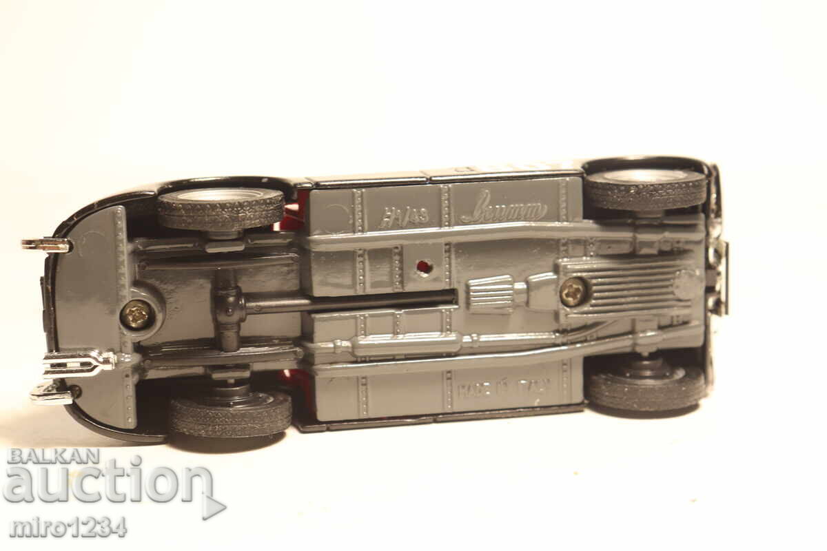 1/43 BRUMM JAGUAR??? TOY CAR MODEL - 7