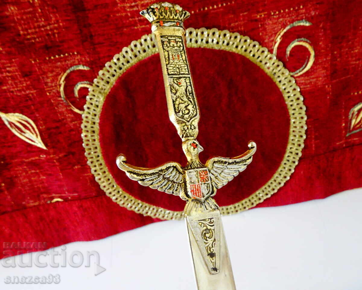 Auction  Dagger with sheath, Crown, Castle, Lion, Eagle, Shield, gold plating