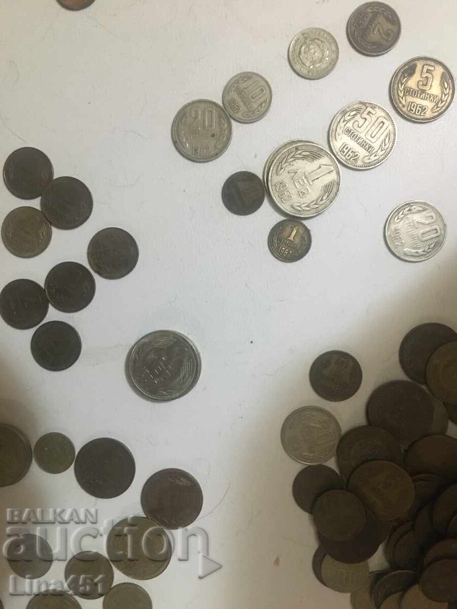 Аукцион Огромен лот от 300 Български монети