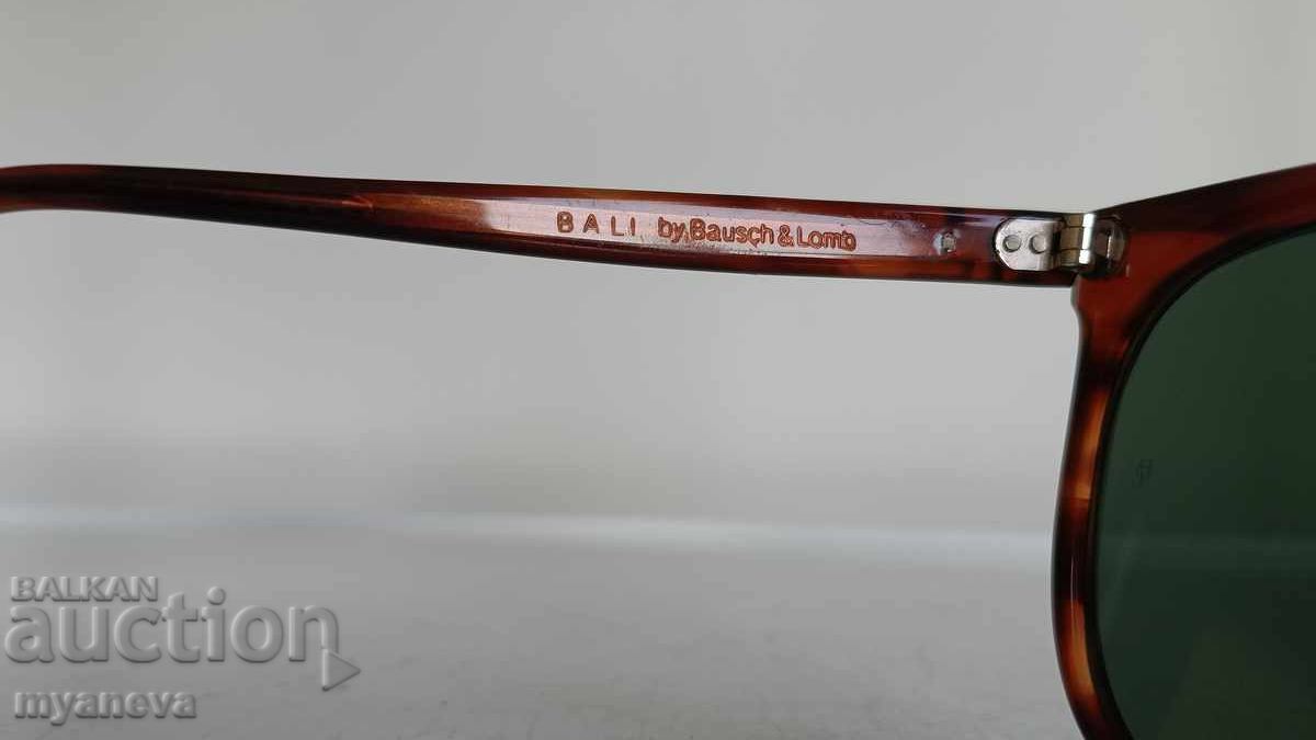 Livrarea Ray-Ban „Celebrities”, valoros, original, model vintage