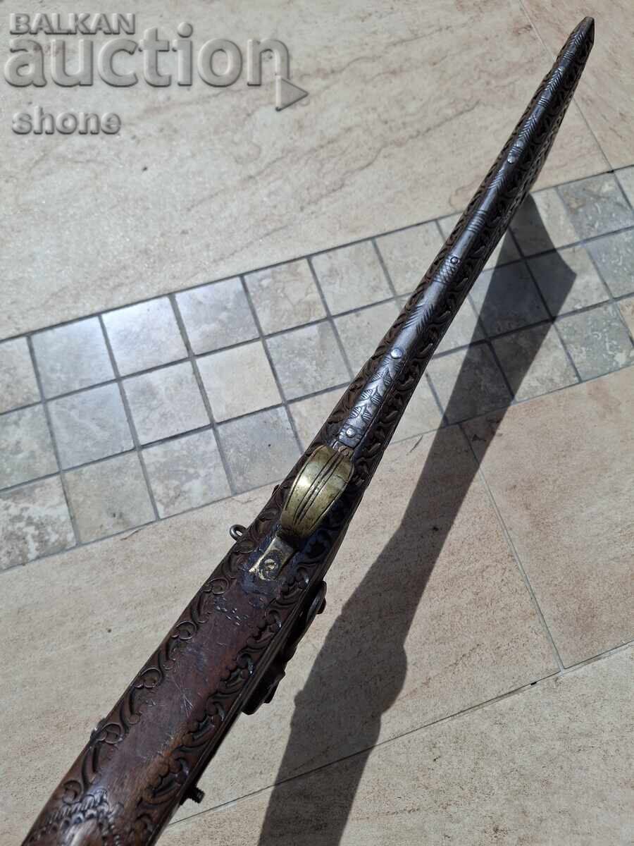Pistol, capsulă, cremă, țigară, țigară, cuișoare - 5
