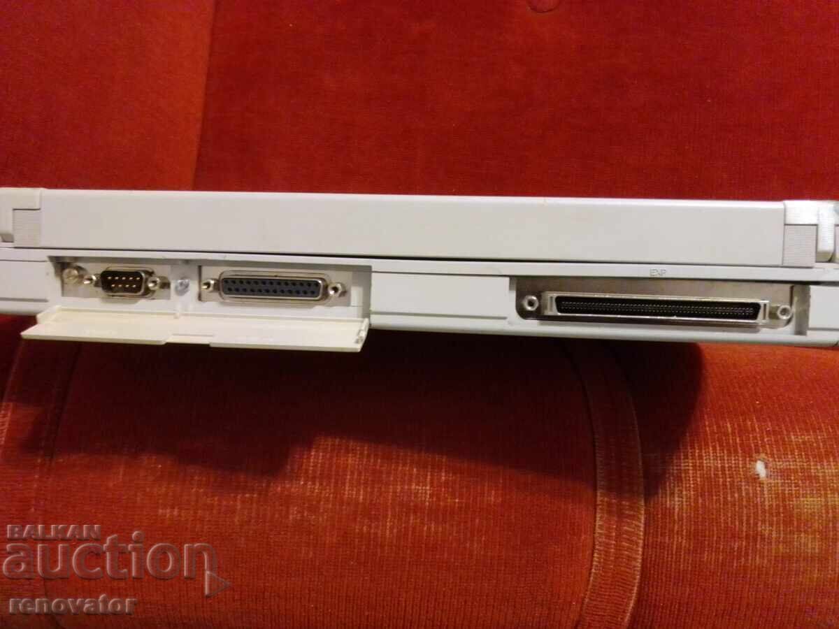 Аукцион Ретро лаптоп от 90-те модел TOSHIBA T2000SXE