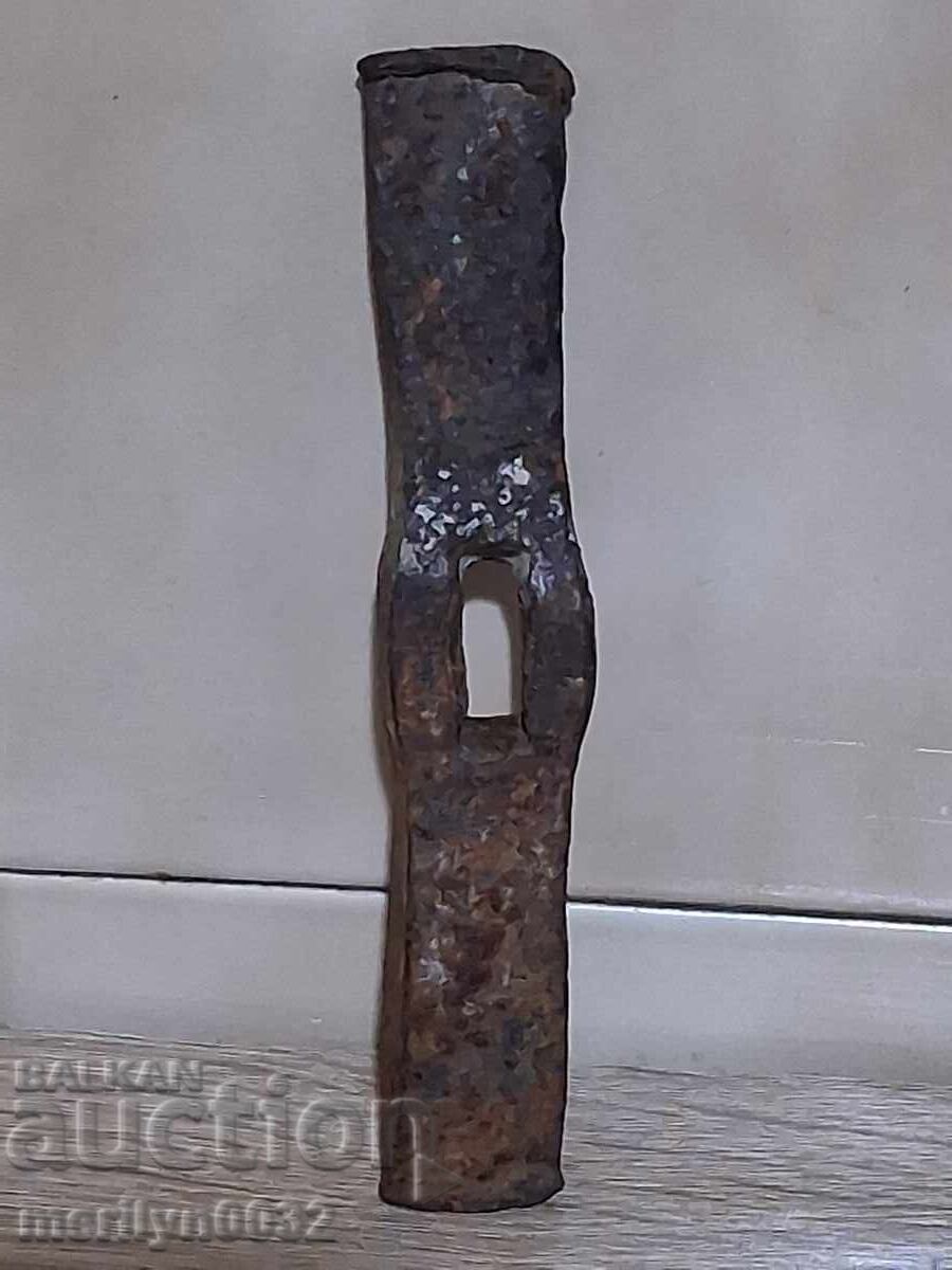 Baros de păr, ciocan, unealtă de fierar, primitiv cu preț € 25.05 | 48.99 BGN