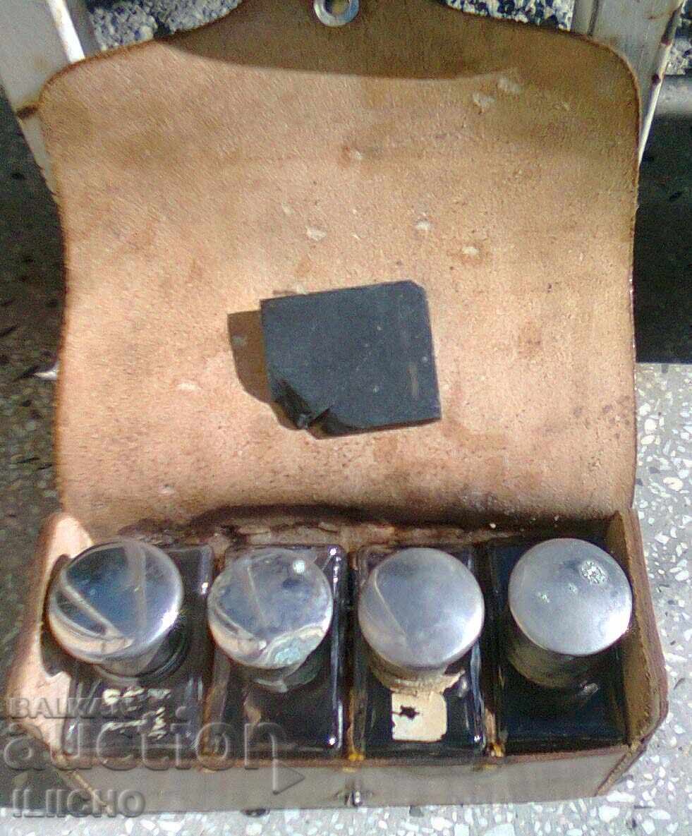 Set vechi pentru determinarea caratajului aurului