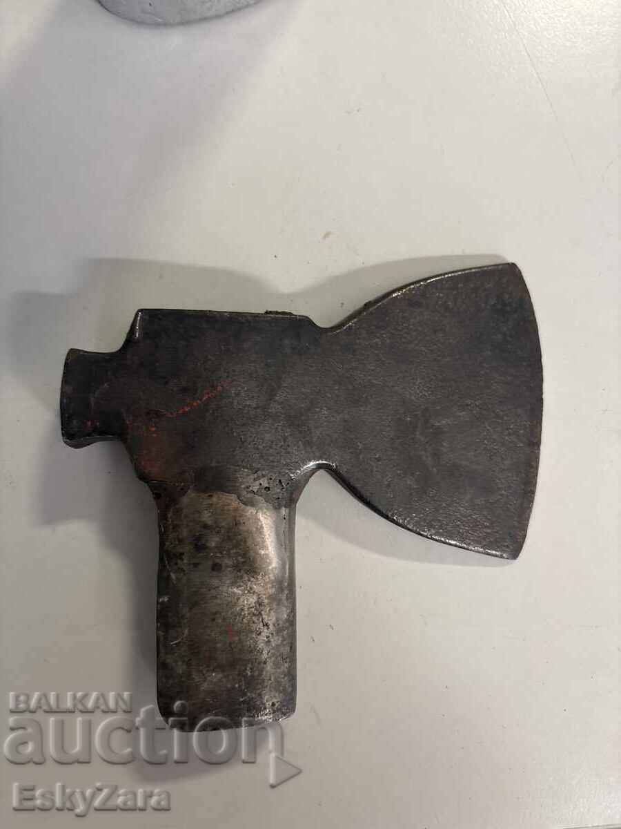 An axe An axe