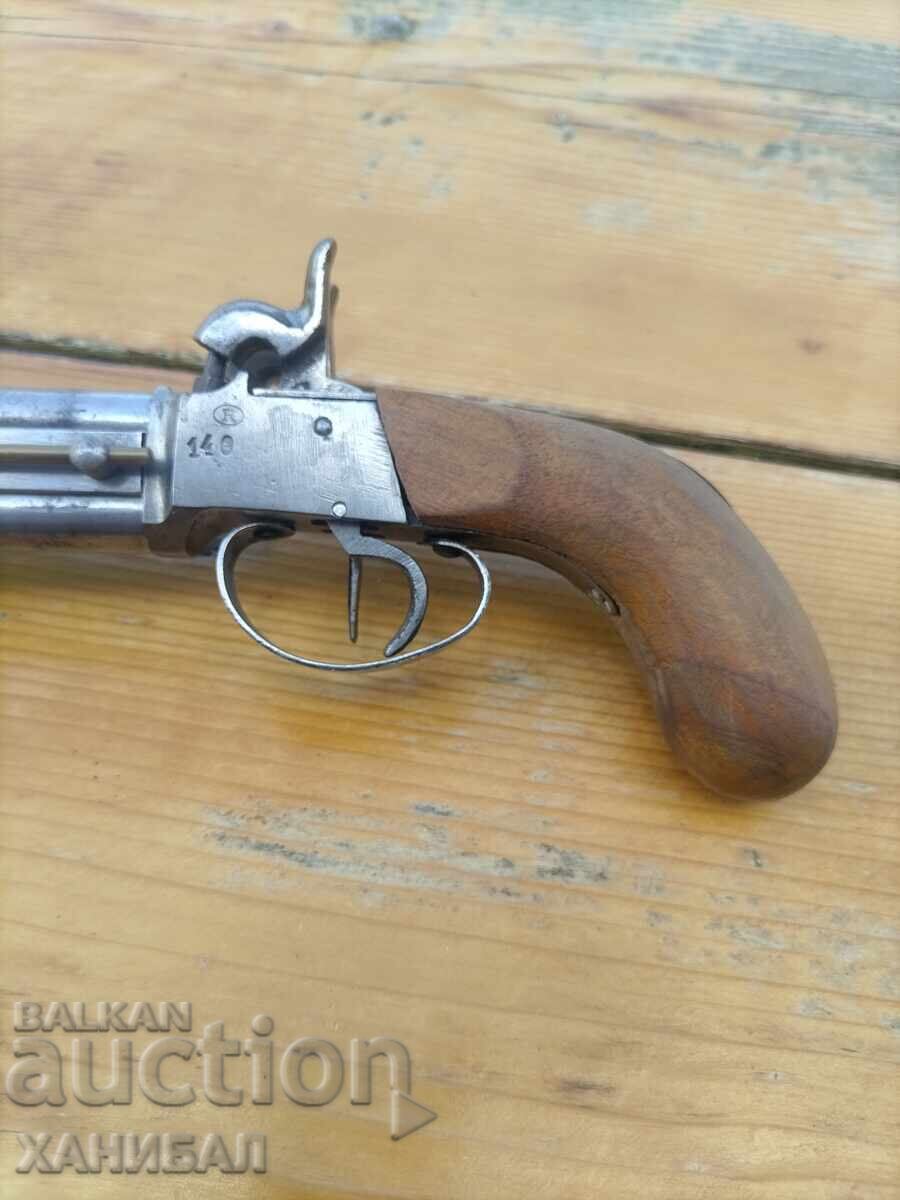 Licitație PISTOL VECHI CU DOUĂ ȚEVI, CU CAPSĂ, FUNCȚIONAL