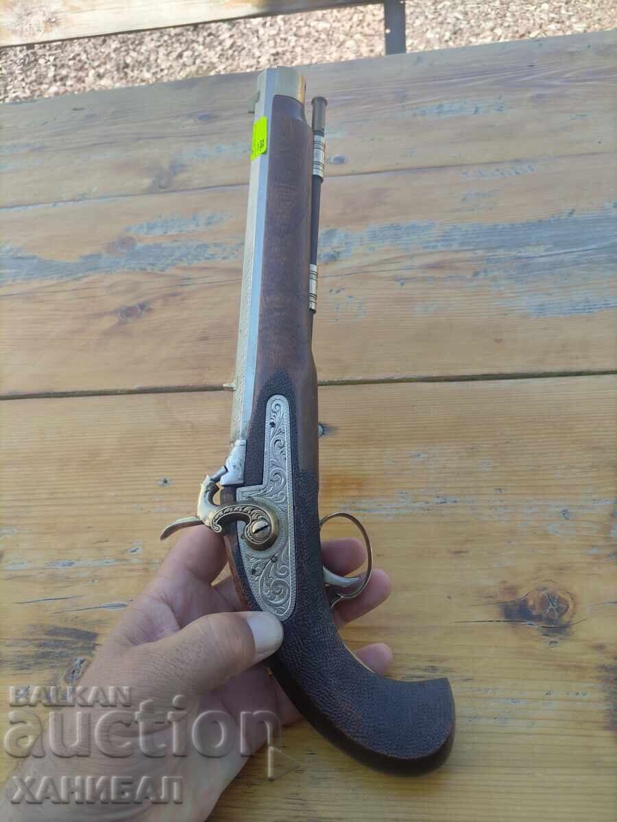ACEASTA ESTE O REPLICĂ FUNCȚIONALĂ A UNUI PISTOL CU CAPSĂ DE CALIBRU 45 cu preț € 420.00 | 821.45 BGN ACEASTA ESTE O REPLICĂ FUNCȚIONALĂ A UNUI PISTOL CU CAPSĂ DE CALIBRU 45 cu preț € 420.00 | 821.45 BGN