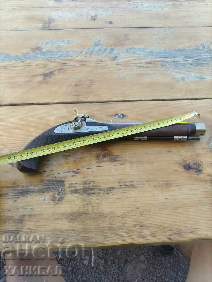 ACEASTA ESTE O REPLICĂ FUNCȚIONALĂ A UNUI PISTOL CU CAPSĂ DE CALIBRU 45 ACEASTA ESTE O REPLICĂ FUNCȚIONALĂ A UNUI PISTOL CU CAPSĂ DE CALIBRU 45