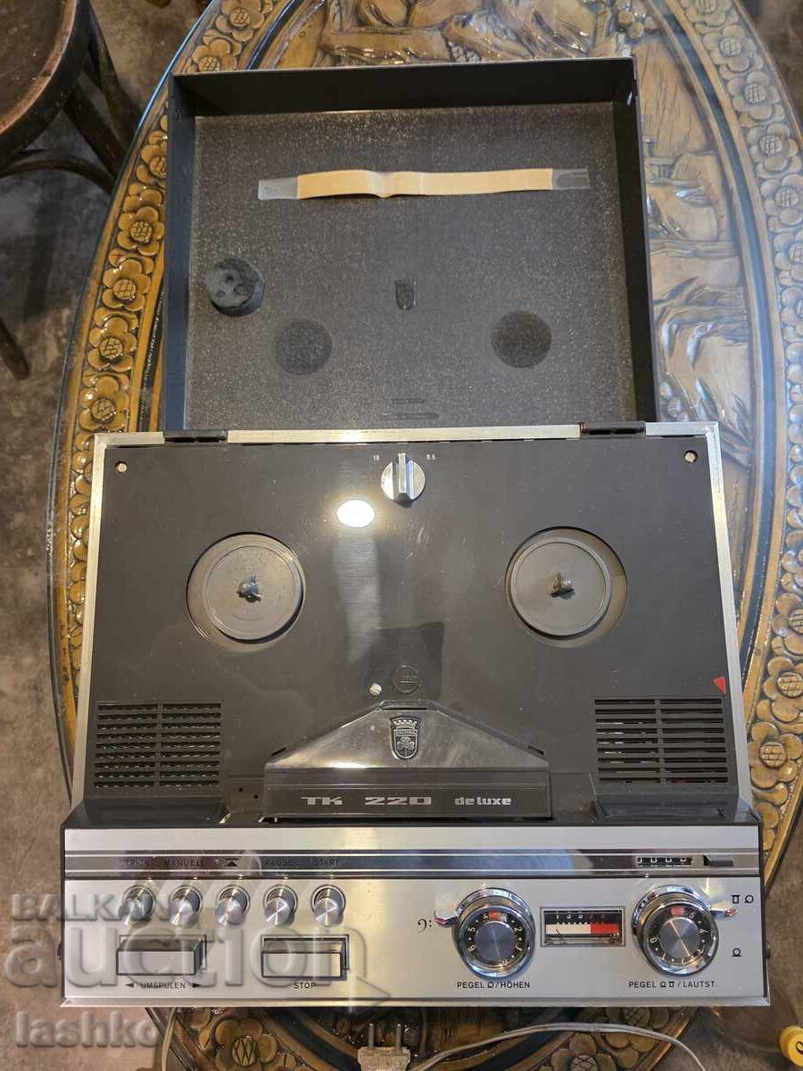Auction  GRUNDIG TK220 reel-to-reel tape recorder