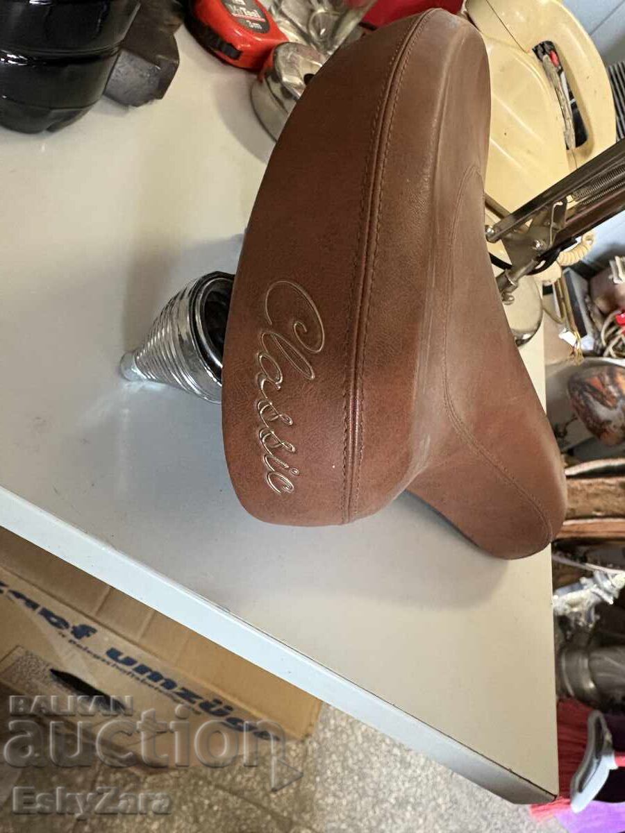 Șa retro pentru bicicletă cu arcuri "Classic" cu preț € 80.00 | 156.47 BGN