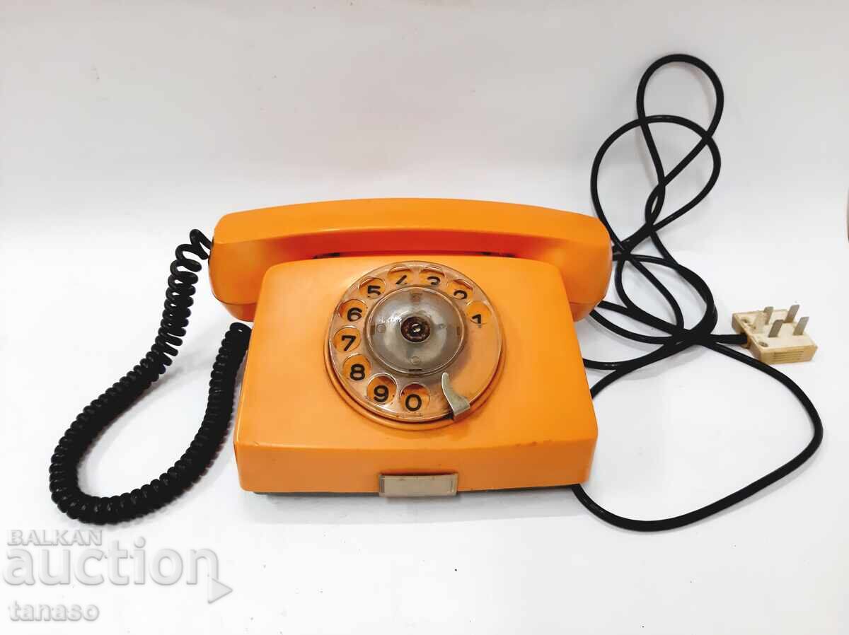 Telefon retro portocaliu cu disc „Resprom” 4100 – 1980