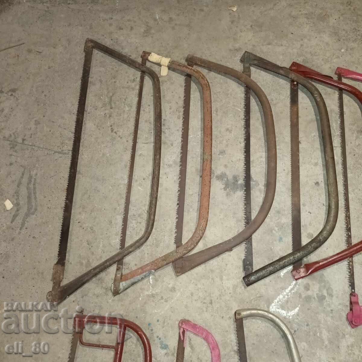 Livrarea ferăstraie 9 bucăți dimensiuni diferite. cu corp metalic