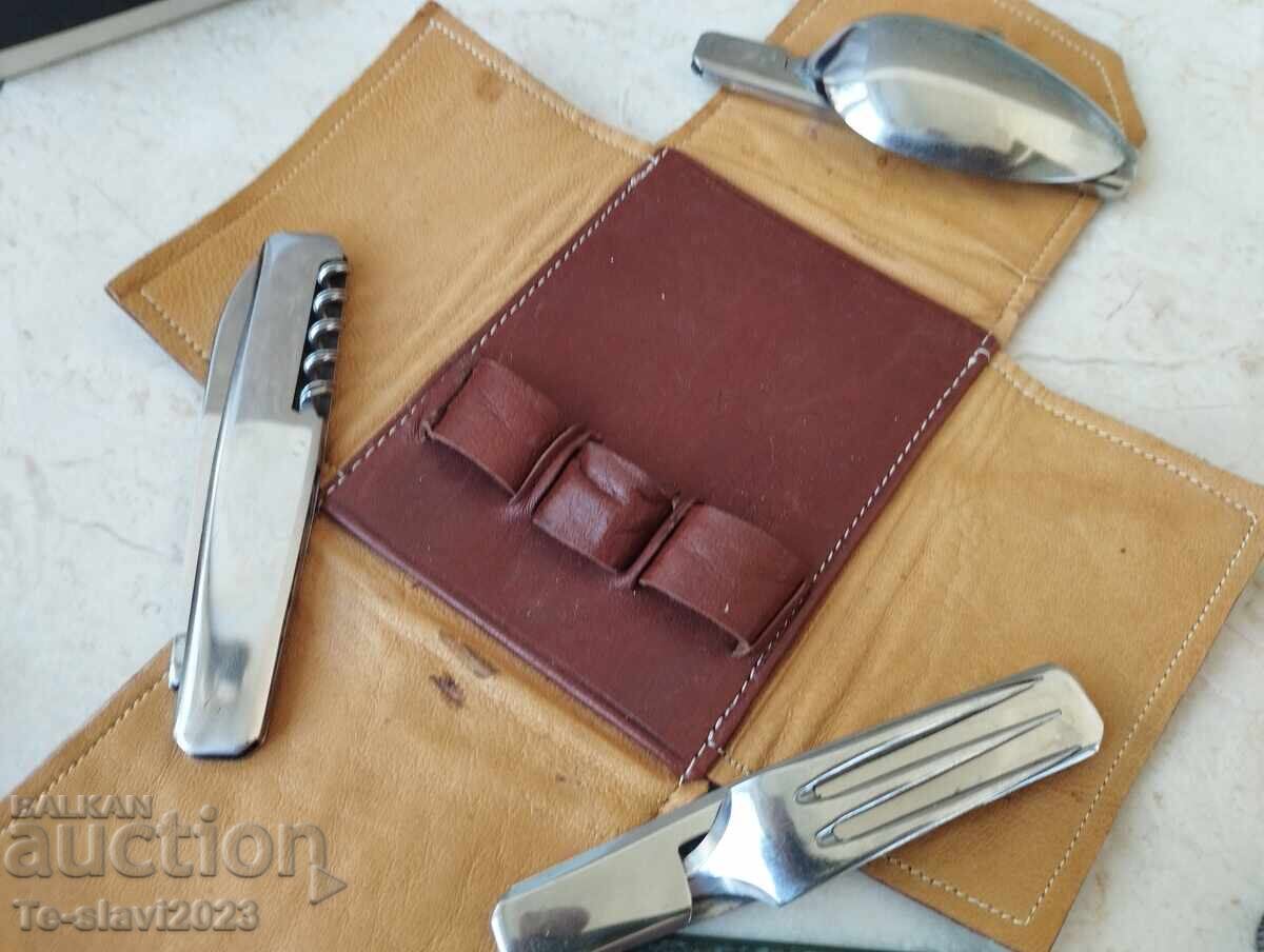 Стар Немски комплект за пътуване -джобно ножче,вилица,... с цена € 48.00 | 93.88 лв.