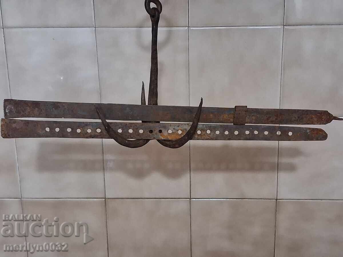 Παλιό σφυρήλατο μέτρο, σφυρήλατο σίδερο, υφασμάτινο μέτρο, μέτρο