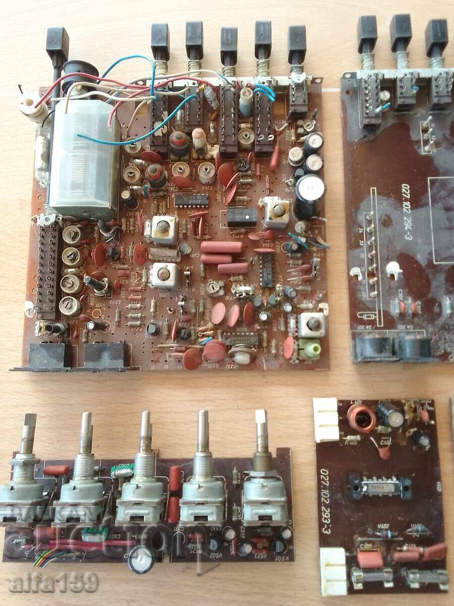 Lot de plăci pentru deșeuri electronice cu preț € 10.00 | 19.56 BGN