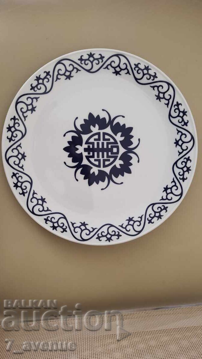 Porcelain plate white/blue, motifs, rare