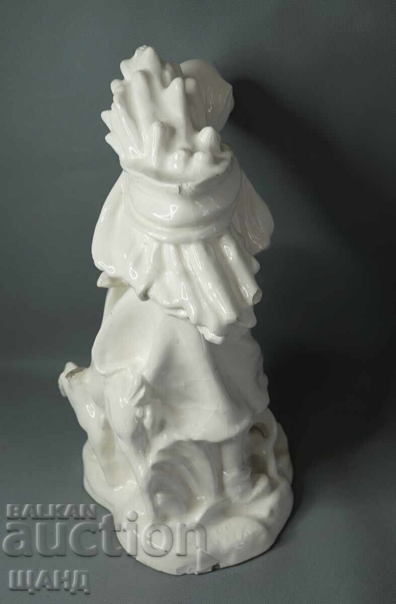 Livrarea Rudolf Hlavica Veche figurină mare din ceramică femeie semnată Livrarea Rudolf Hlavica Veche figurină mare din ceramică femeie semnată