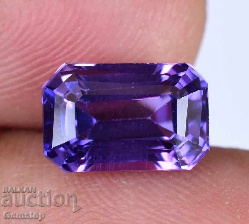 Licitație FĂRĂ PREȚ DE REZERVĂ! 4,30 ct. tanzanit natural, certificat AGSL, de la 1 RON! Licitație FĂRĂ PREȚ DE REZERVĂ! 4,30 ct. tanzanit natural, certificat AGSL, de la 1 RON!