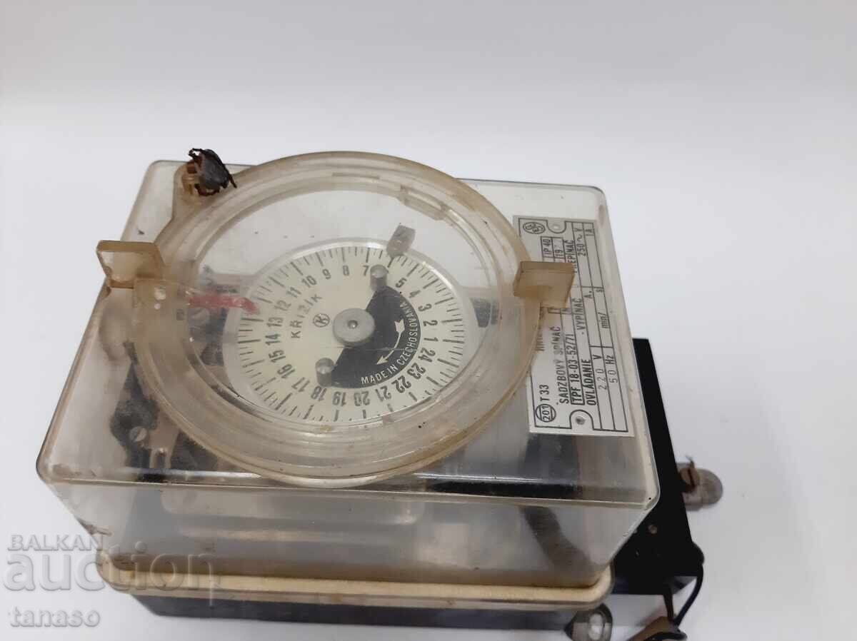 Licitație Ceas tarifar vechi pentru contor electric - zi/noapte