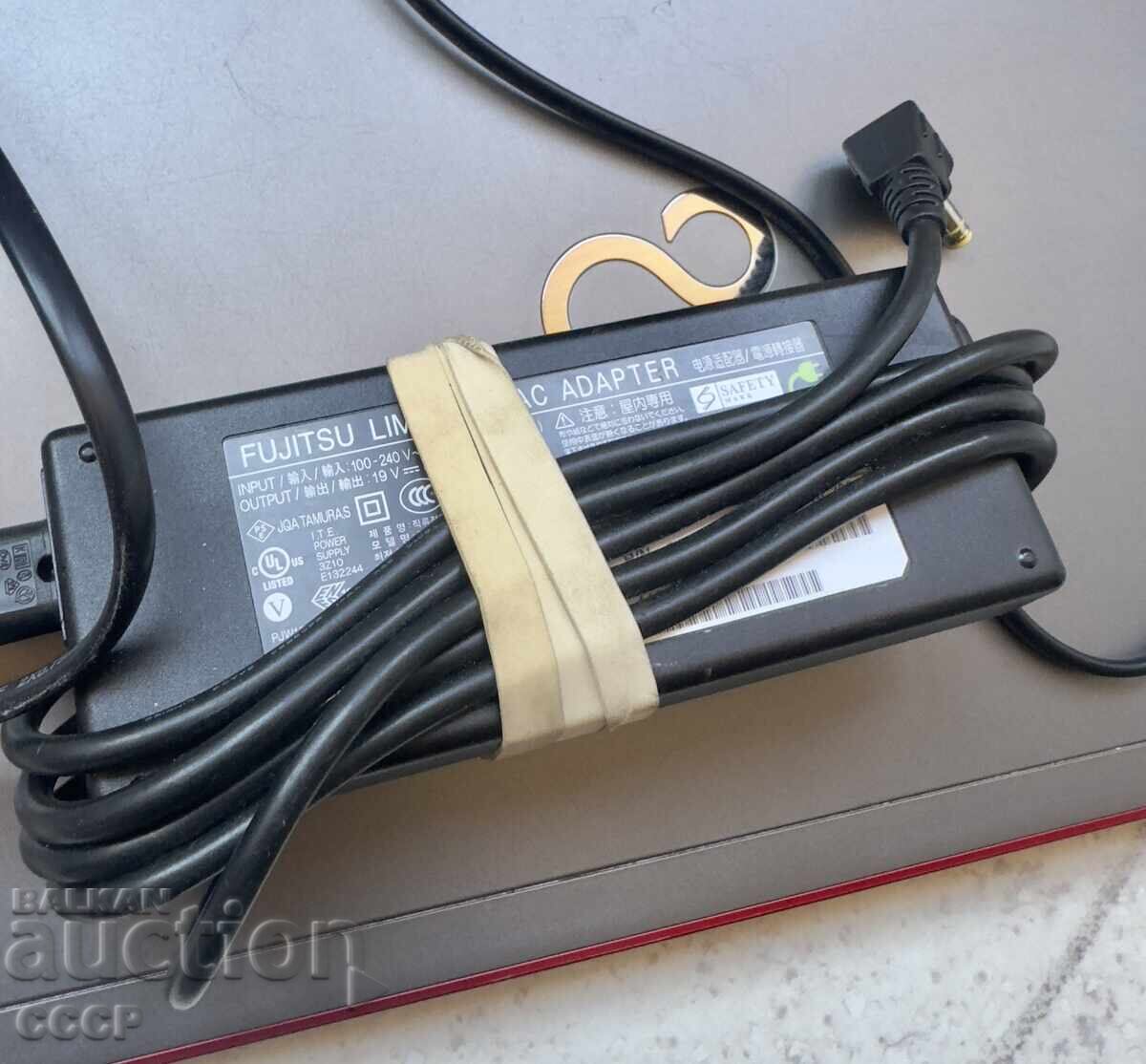 Fujitsu - Intel i5 / 8RAM / 500 HDD - 7