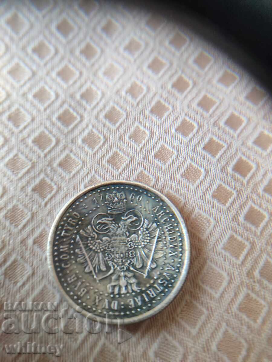 Buton vechi din argint Maria Terezia 1760 cu preț € 59.99 | 117.33 BGN