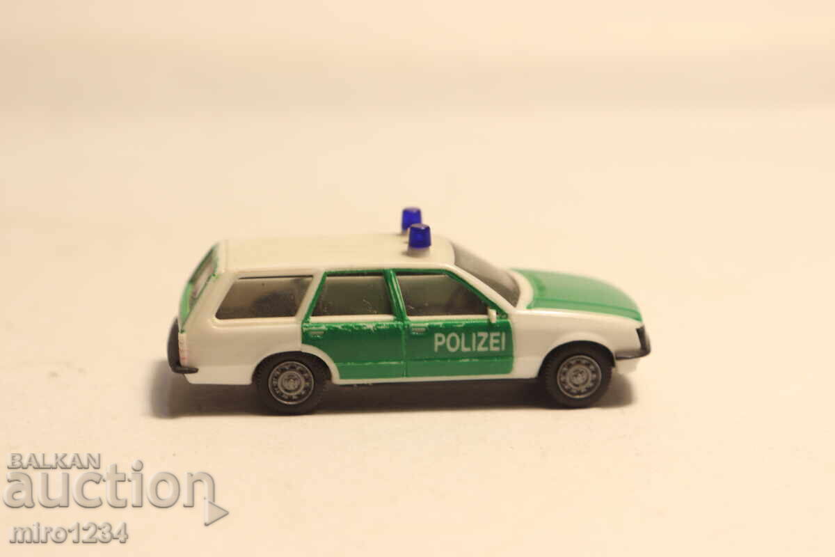 Livrarea H0 1/87 HERPA OPEL POLIȚIE MODEL MAȘINUȚĂ