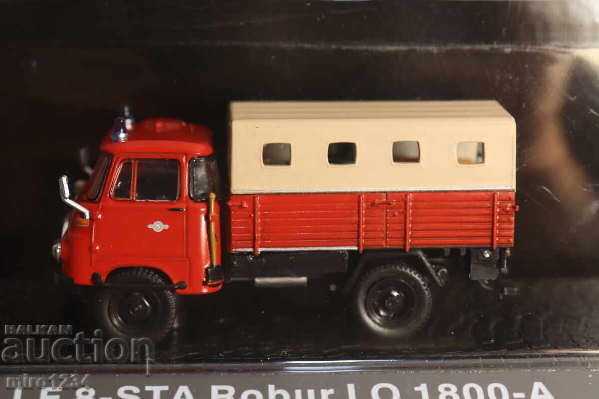MODEL CAMION DE POMPIERI ROBUR 1/72 - 7