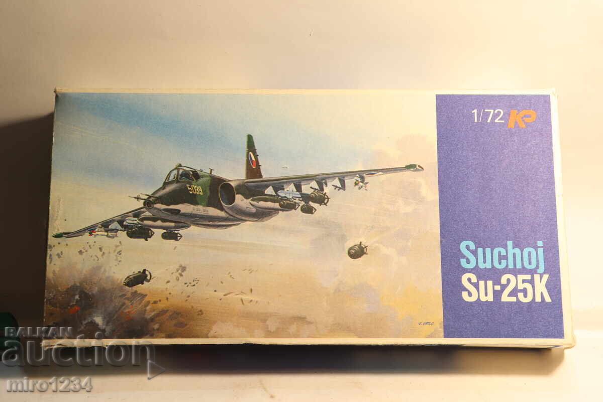 1/72 SU - 25 K AVION MODEL VECHI DE ASAMBLAT 1/72 SU - 25 K AVION MODEL VECHI DE ASAMBLAT