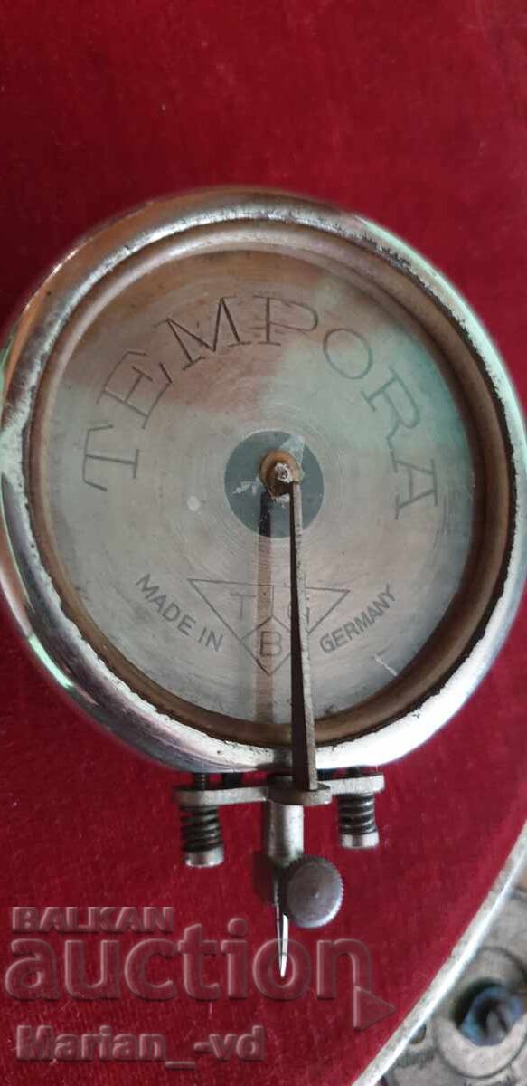 Δημοπρασία Επιτραπέζιο γραμμόφωνο