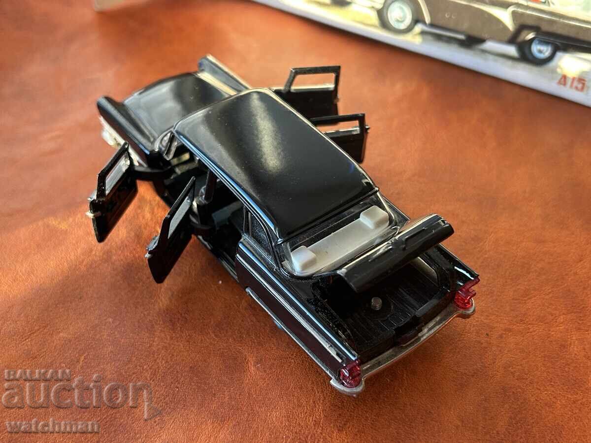 Mașinuță GAZ-13 model URSS 1:43 - 5 Mașinuță GAZ-13 model URSS 1:43 - 5