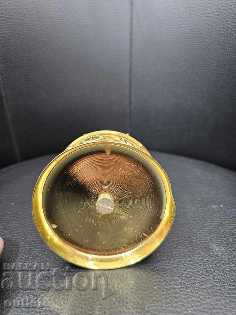 Statueta de alama cu preț € 0.01 | 0.02 BGN