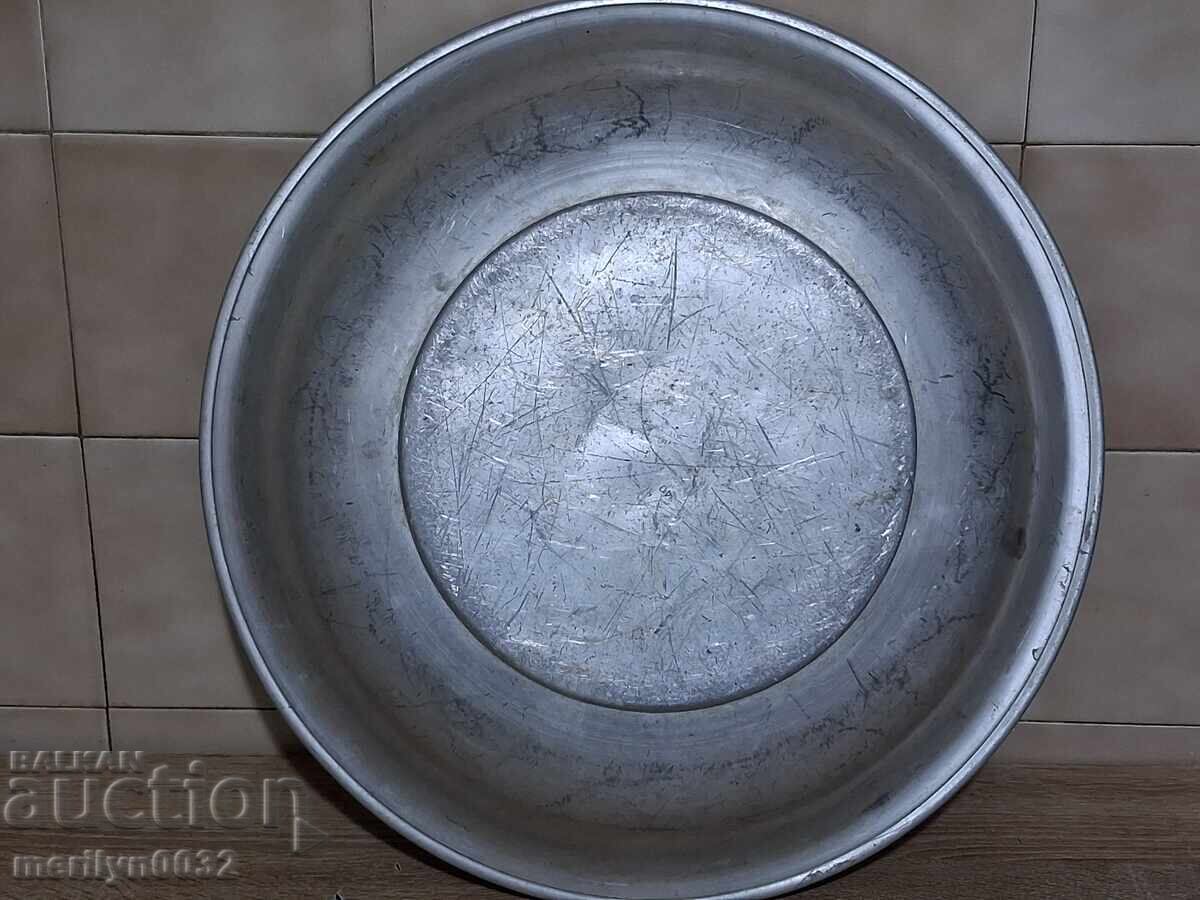 Lighean din aluminiu vas de uz casnic ceaun albie cupă cu preț € 19.94 | 39.00 BGN Lighean din aluminiu vas de uz casnic ceaun albie cupă cu preț € 19.94 | 39.00 BGN