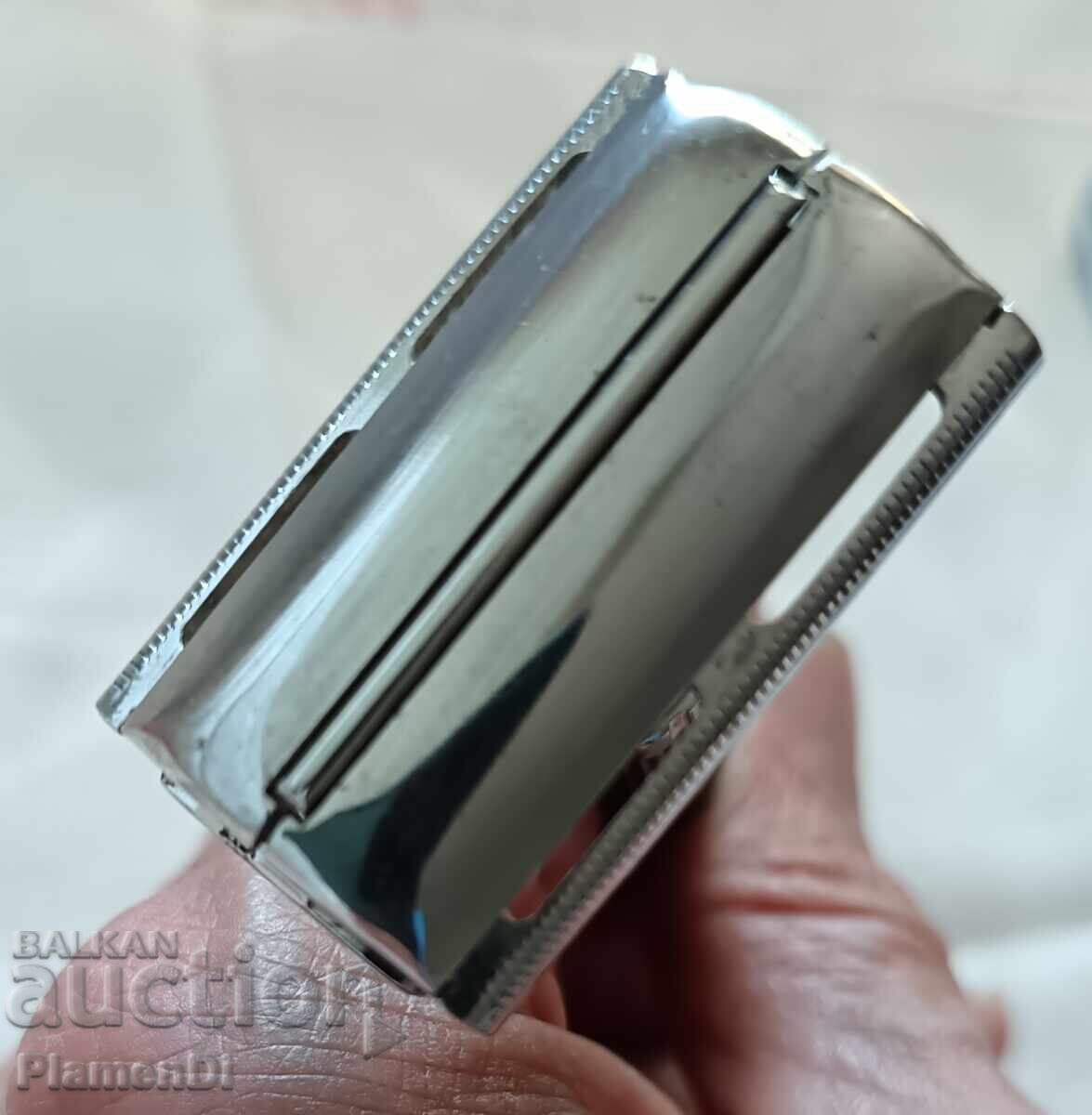 Auction Gillette Super Adjustable Safety Razor Auction Gillette Super Adjustable Safety Razor