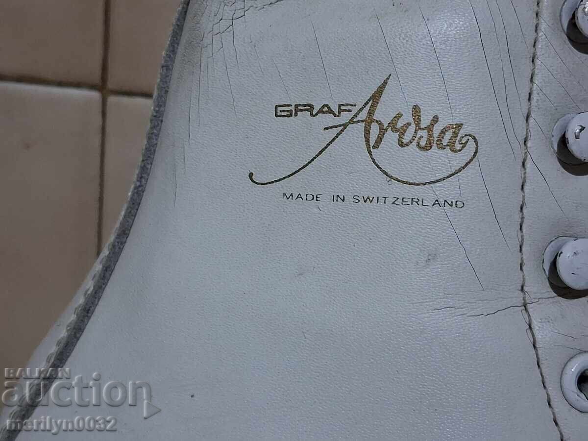Стари дамски кънки за лед GRAF AROSA Switzerland 33 номер с цена € 38.77 | 75.83 лв.