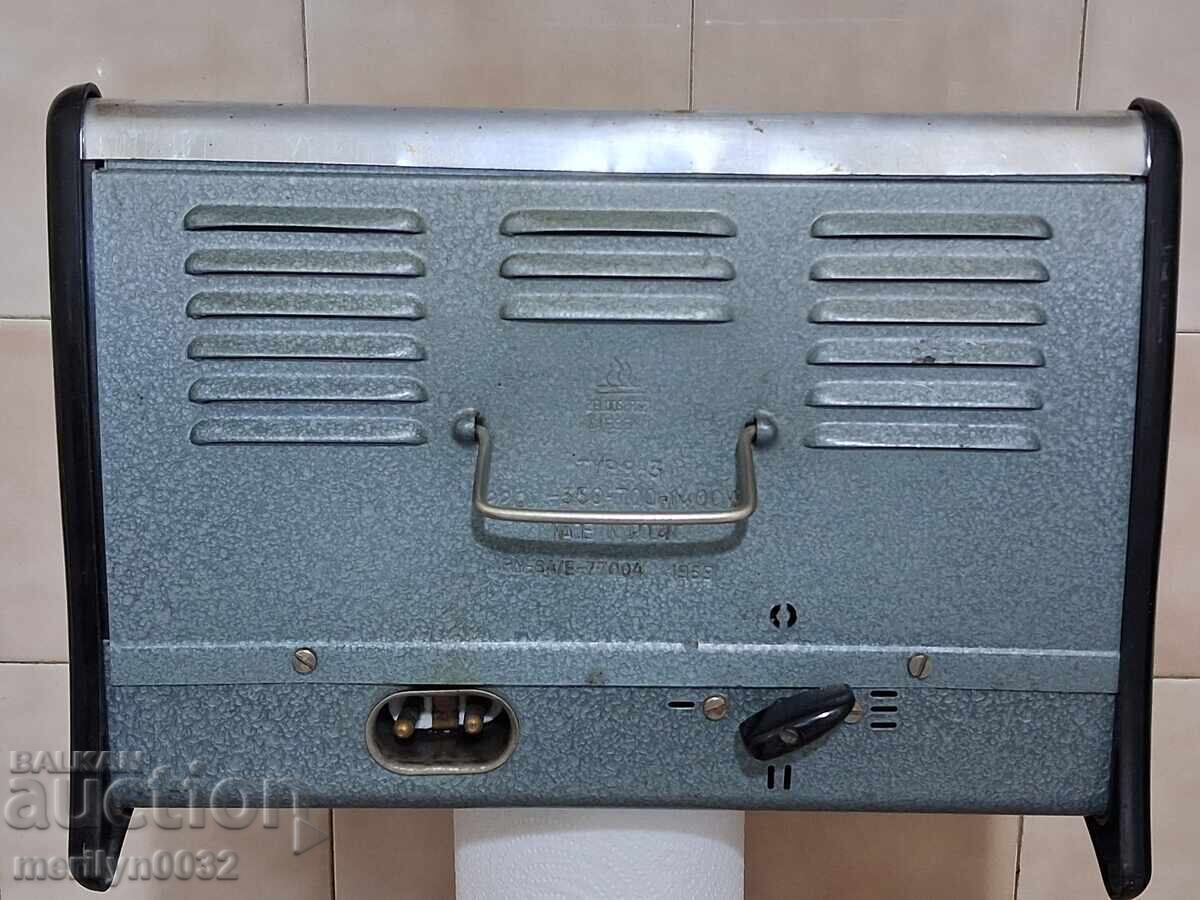 Δημοπρασία Παλιά ηλεκτρική σόμπα θέρμανσης από την πρώιμη σοσιαλιστική περίοδο Πολωνίας ΛΕΙΤΟΥΡΓΕΙ