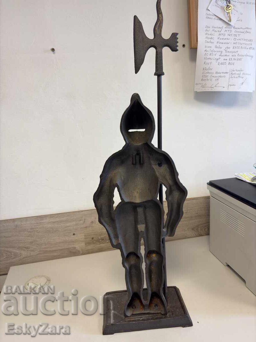 Masiv cavaler din fontă pentru șemineu – aproape 6 kg - 5