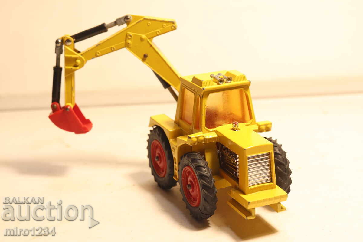 MATCHBOX KING SIZE CAR EXCAVATOR TRACTOR TRUCK MODEL - 5
