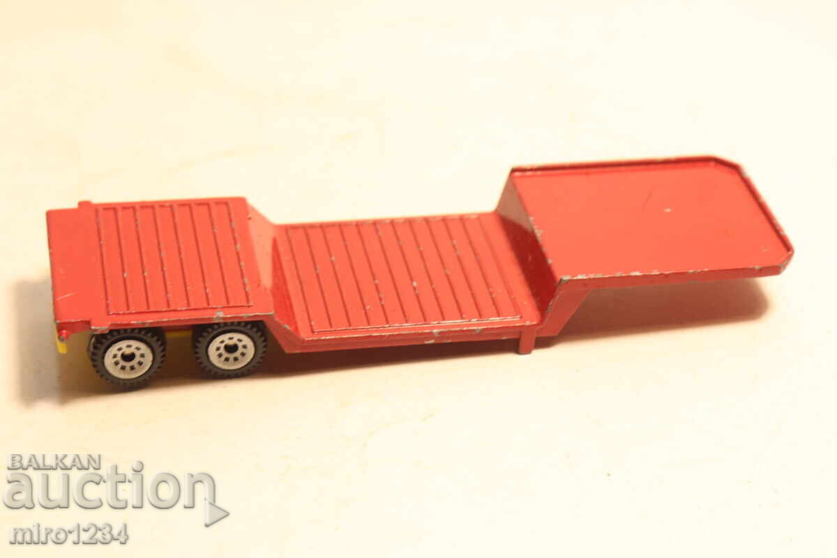 1/50 ??? SIKU REMORCĂ CAMION MAȘINUȚĂ MODEL cu preț € 0.01 | 0.02 BGN
