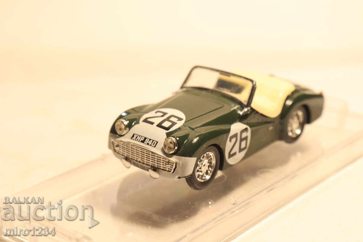 MODEL MAȘINUȚĂ RETRO RALIU VITESSE 1/43 cu preț € 5.08 | 9.94 BGN