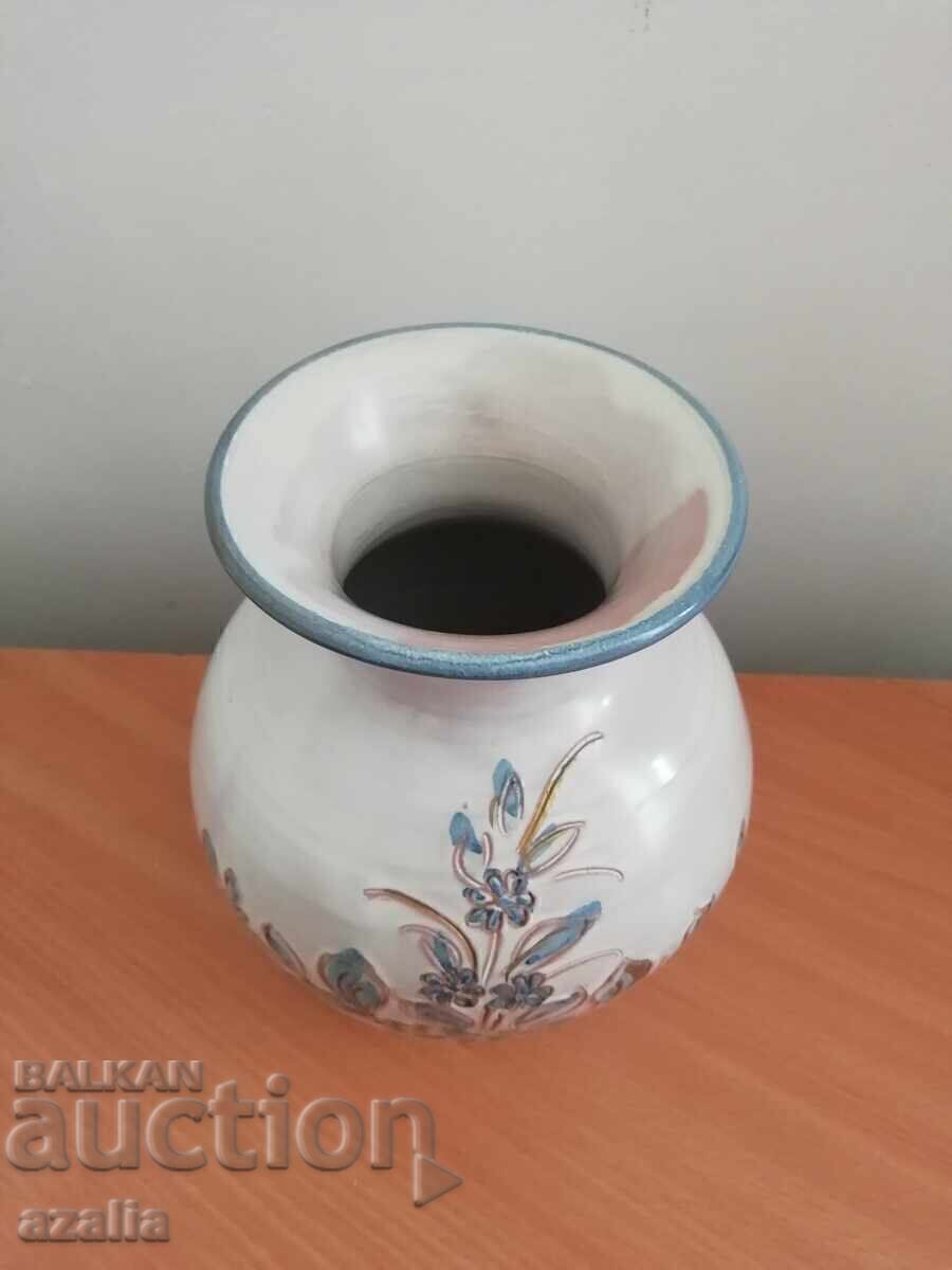O vaza din ceramica frumoasa - 5 O vaza din ceramica frumoasa - 5