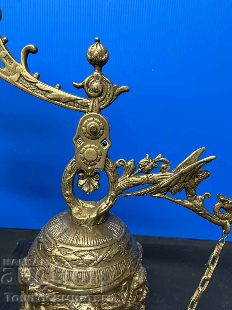 Аукцион Голяма църковна камбана от плътен бронз