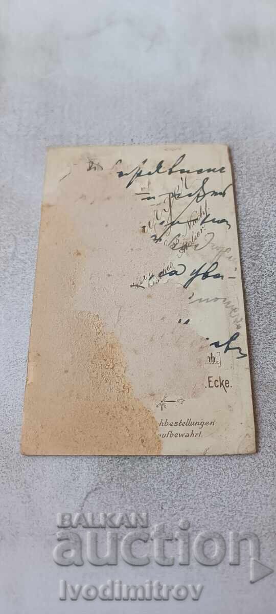 Fotografie Tânăr bărbat Coethen Carton cu preț € 3.48 | 6.81 BGN