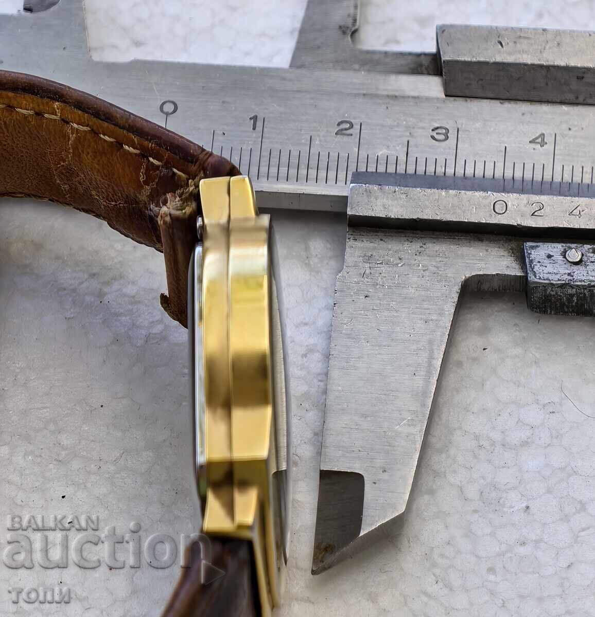 JUNGHANS MEGA GERMANY MADE RARE GOLD-PLATED I DON'T KNOW IF IT WORKS - 7 JUNGHANS MEGA GERMANY MADE RARE GOLD-PLATED I DON'T KNOW IF IT WORKS - 7