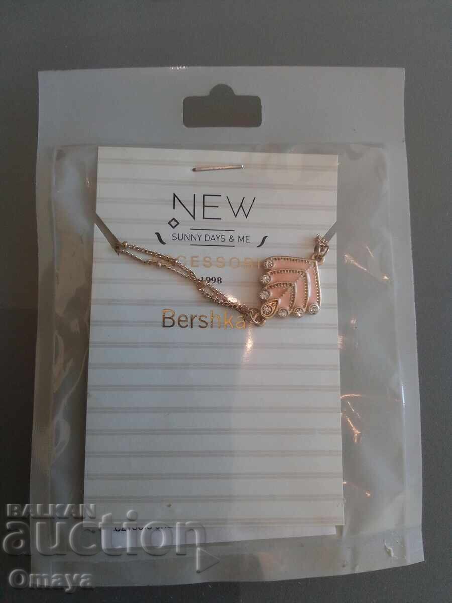 Colier de damă nou, delicat, Bershka