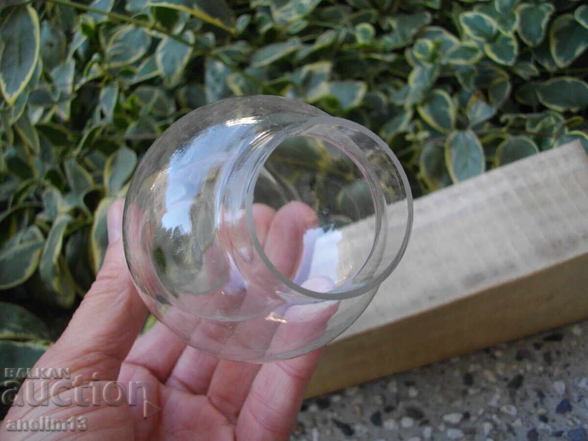 Auction GLASS FOR KEROSENE LAMP SIP Auction GLASS FOR KEROSENE LAMP SIP