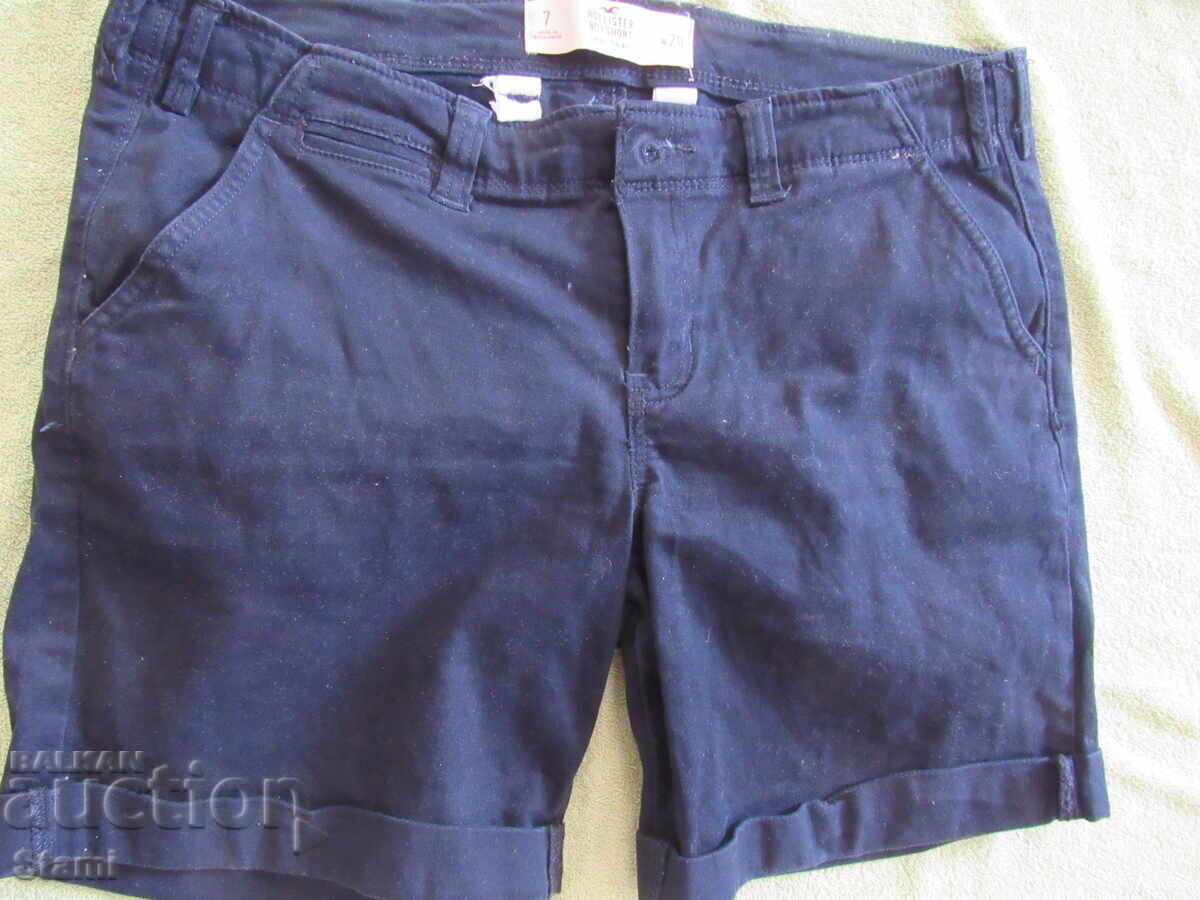 Pantaloni scurți HOLLISTER mărimea 28 cu preț € 6.00 | 11.74 BGN Pantaloni scurți HOLLISTER mărimea 28 cu preț € 6.00 | 11.74 BGN